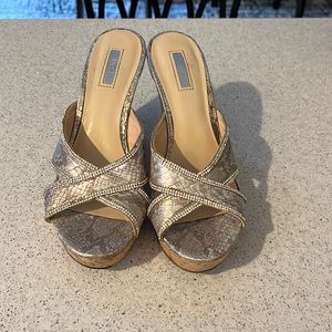 Super cute summer sandals. Like new